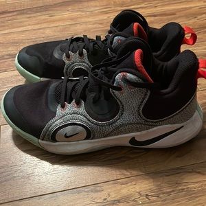 Mens nike shoes
